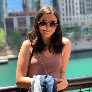 Meet your Posher, Alexandra